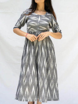Mera Rang - Gray Ikkat Knee-Length Dress