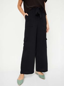 max - Women Black Textured Cargo with Belt