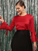 Red color option, Sold out, Currently selected