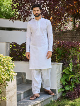 See Designs - Men White Chikankari Embroidered Straight Kurta