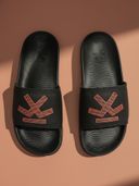 Black color option, Currently selected