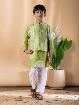 Readiprint - Straight Style Cotton Fabric Green Kurta And Pyjama With Nehru Jacket