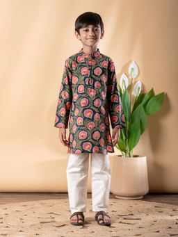 Readiprint - Straight Style Cotton Fabric Green Kurta And Pyjama