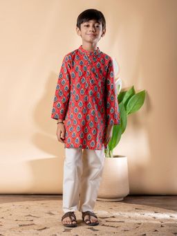 Readiprint - Straight Style Cotton Fabric Pink Kurta And Pyjama