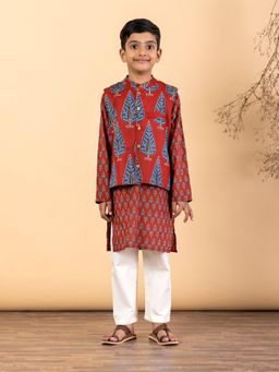 Readiprint - Straight Style Cotton Fabric Maroon Kurta And Pyjama With Nehru Jacket