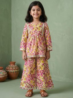 Readiprint - Peplum Style Cotton Fabric Pink Color Kurti And Pant