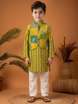Readiprint - Straight Style Cotton Fabric Green Kurta And Pyjama With Nehru Jacket