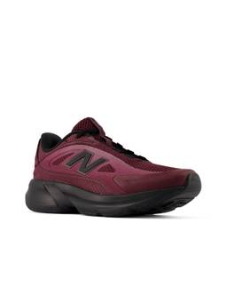 New Balance - Women CATALYST Training Shoes - Maroon