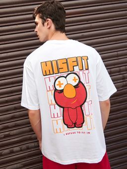 Bewakoof - Men's White Misfit Graphic Printed Oversized T-shirt