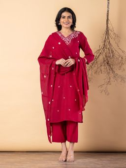 Readiprint - Women Maroon Chanderi Silk Kurta with Pant and Dupatta