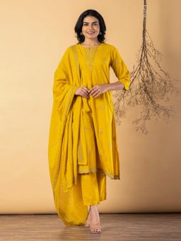 Readiprint - Women Yellow Pure Cotton Kurta with Pant and Dupatta
