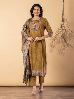 Readiprint - Women Mustard Pure Cotton Kurta with Pant and Dupatta