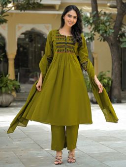 Readiprint - Women Green Pure Cotton Kurta with Pant and Dupatta
