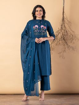Readiprint - Women Teal Pure Cotton Kurta with Pant and Dupatta