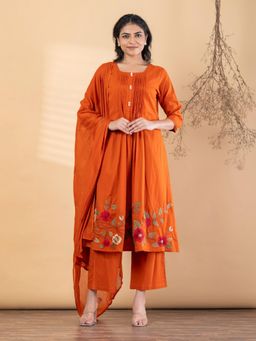 Readiprint - Women Orange Pure Cotton Kurta with Pant and Dupatta