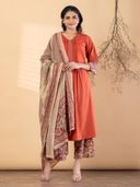 Rust color option, Sold out, Currently selected