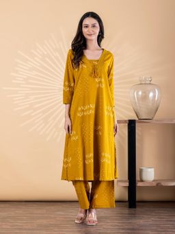Readiprint - Women Yellow Pure Cotton Kurta with Pant