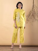 Yellow color option, Sold out, Currently selected