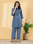 Grey color option, Sold out, Currently selected
