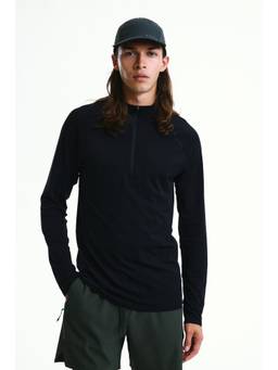 H&M - Men Black Muscle Fit Zip T-Shirt Sports T-Shirt with Dry Move