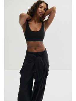 H&M - Women Black Medium Support Sports Bra With Sculpt move