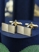 Gold color option, Currently selected