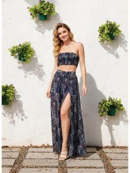 Berrylush - Navy Blue Floral Printed Strapless Co-ord Set