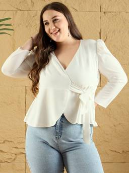 Berrylush - White Solid V-Neck Top