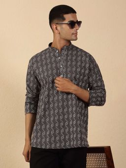 Kraft India - Cotton Stripes Mandarin Neck Short Kurta