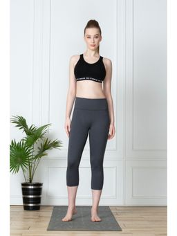 Van Heusen Woman Lingerie and Athleisure - Van Heusen Women Proactive Snug Fit & High Stretch Yoga Capri - Charcoal
