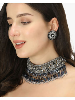 Adwitiya - Woman Black Beaded Hand Crafted Choker Jewellery Set