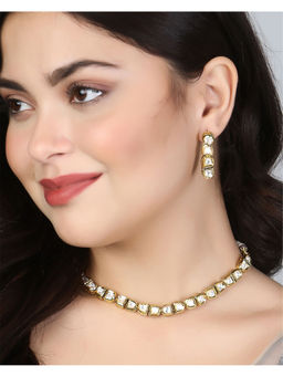 Adwitiya - Women Gold-Plated White Stone Kundan Jewellery Set