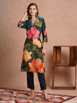 FASHOR - Green Floral Printed and Embroidered Straight Fit Kurta with Pant (Set of 2)