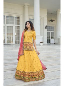 EXCLUSIVA - Yellow Embroidered Gota Semi stitched Lehenga & Unstitched Blouse & Dupatta (Set of 3)