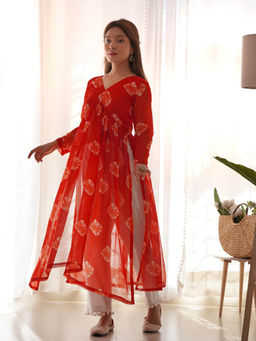 Rangpur - Red Pearl Kurta with Pants (Set of 2)