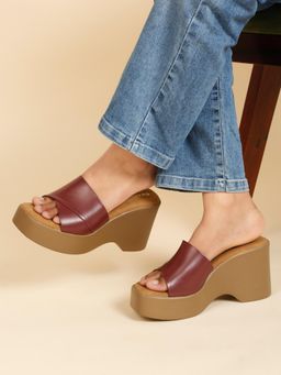 Flat n Heels - Women Wedges