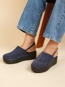 Navy Blue color option, Currently selected