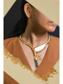 ZAZA BY SOMYA - Green Emerald Leaf Neckpiece