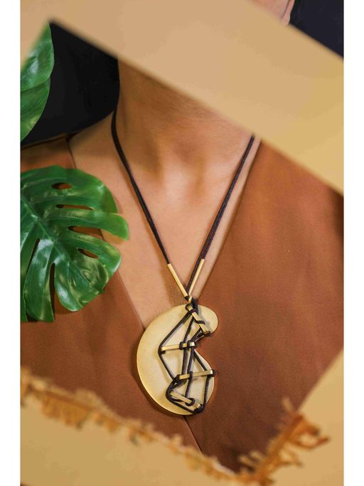 ZAZA BY SOMYA Gold Woven Pendant