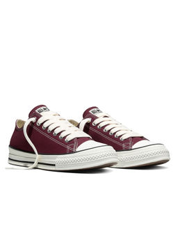 Converse - Unisex Chuck Taylor Throwback Low Top Sneakers - Maroon