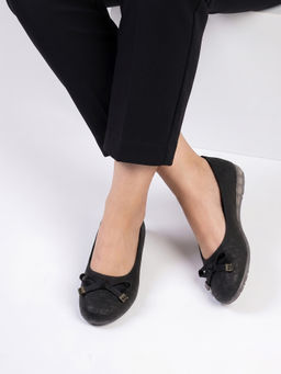 Dollphin - Women Black Elegant Ballerina with Bow Detail Dfg-1012