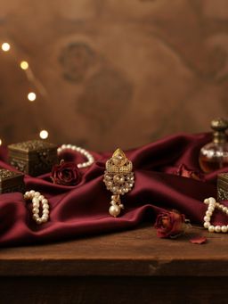 Accessher - Peach Metal Stones Brooch