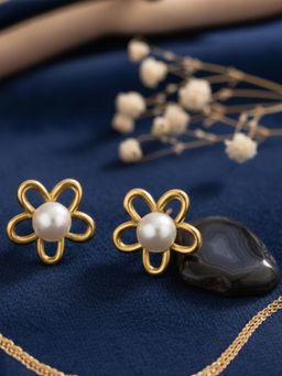 Accessher - White Brass Pearl Pair Of Earrings