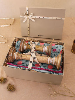 House This - Deheri Candle Stand & Runner Gift Box (Khubani) Camel Brown