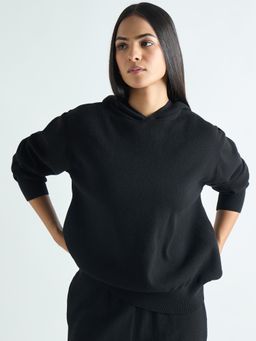 Femmella - Black Solid Sweater