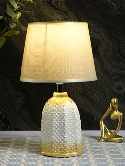 Tayhaa - White & Beige Textured Table Lamp