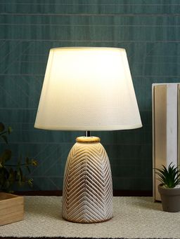 Tayhaa - Modern Pearl White Table Lamp