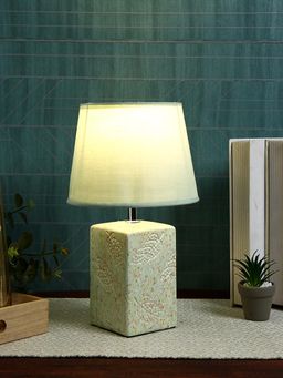 Tayhaa - Textured Leaf Table Lamp