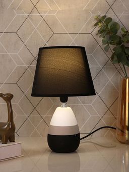 Tayhaa - Black & White Oval Ceramic Lamp