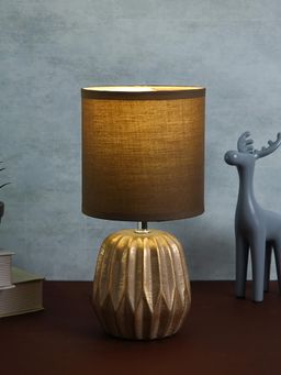 Tayhaa - Thistle Texture Table Lamp